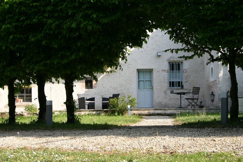 Les Charlotieres Villa Chailles  Exteriör bild